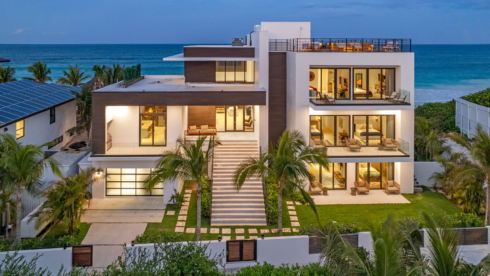 luxury rental house in Bahamas